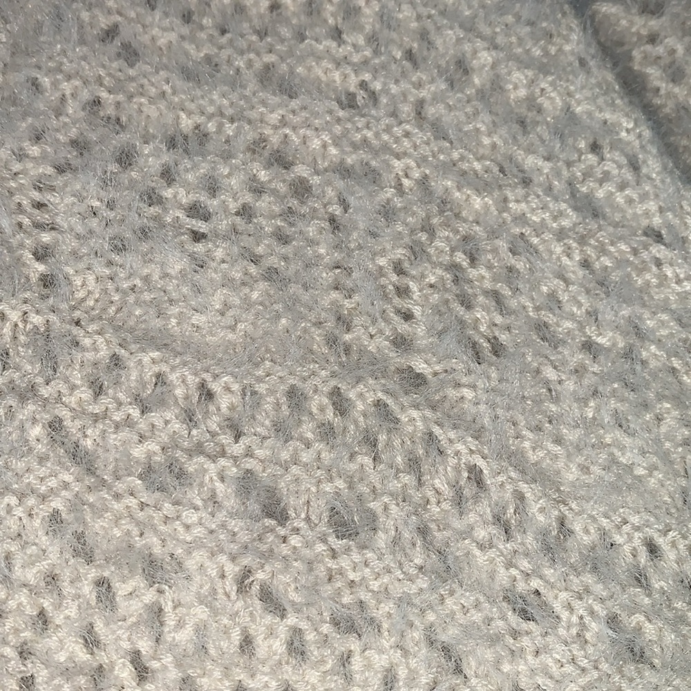Hem & Thread sweater - Picture 5 of 5
